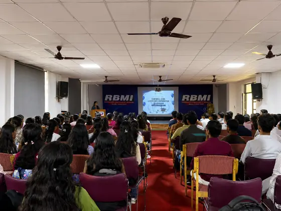 A full auditorium during a farewell and certificate distribution ceremony